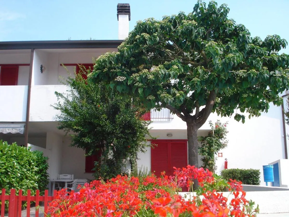 Newly Renovated Villa With Private Garden Porto Santa Margherita di Caorle
